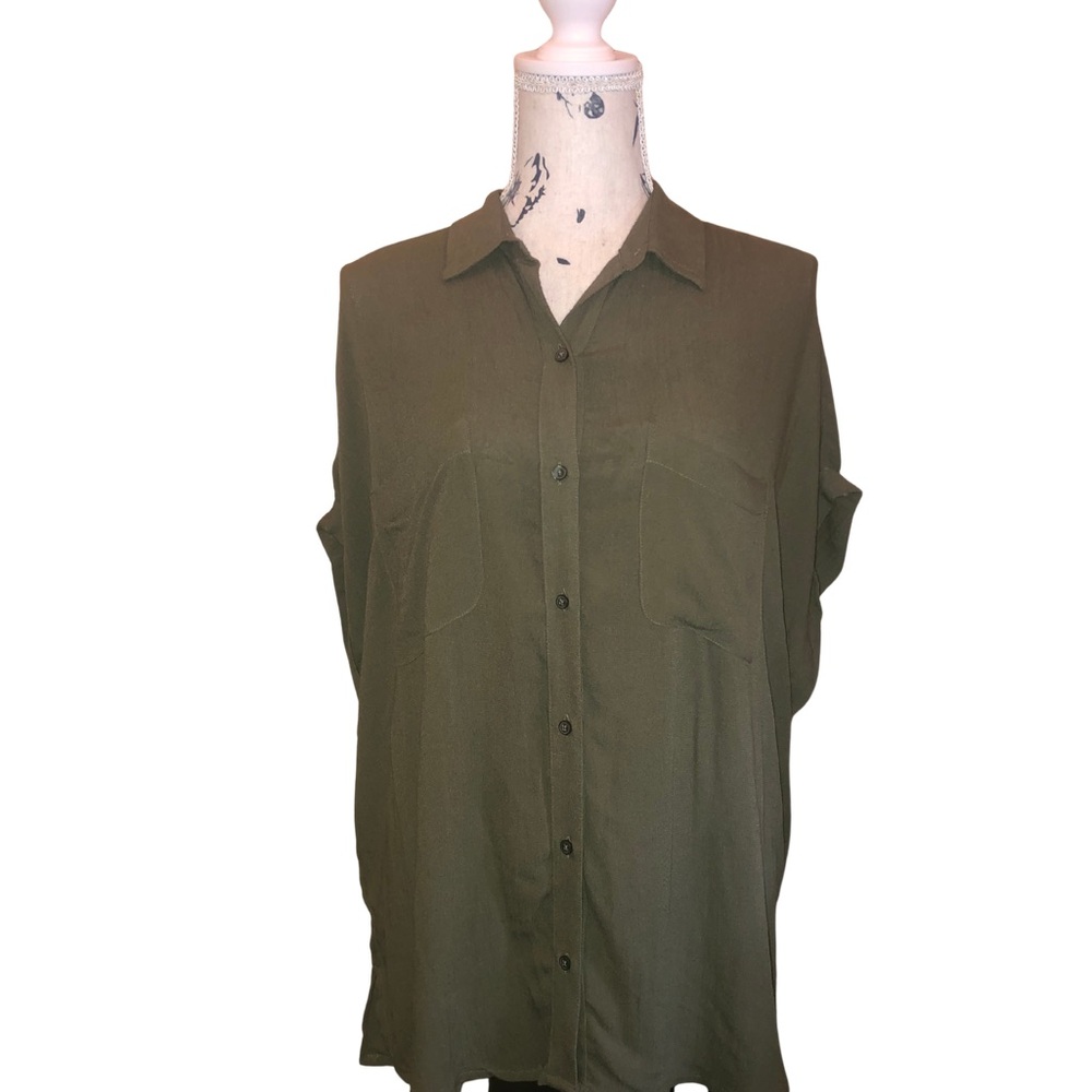 NWT Lucky Brand Army Green Short-Sleeve Blouse – Size Large | Button Front